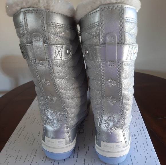 Girls Sorel Size 3 Disney Frozen II Waterproof Snow Boots - Picture 5 of 9